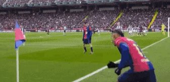 1740930871169034859.gif 【西甲】奥尔莫两助处子球,阿劳霍传射,巴萨4-0皇社