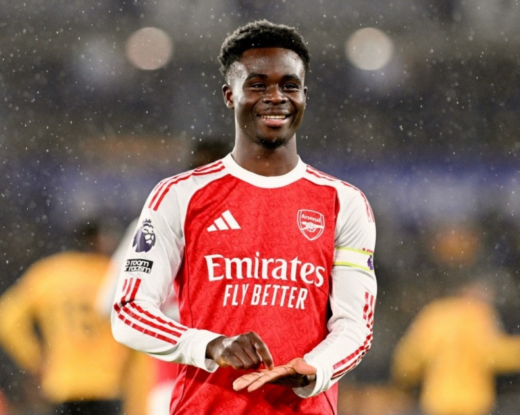 开云APP-值得纪念！萨卡社媒晒照，庆祝达成阿森纳生涯300场里程碑+取胜