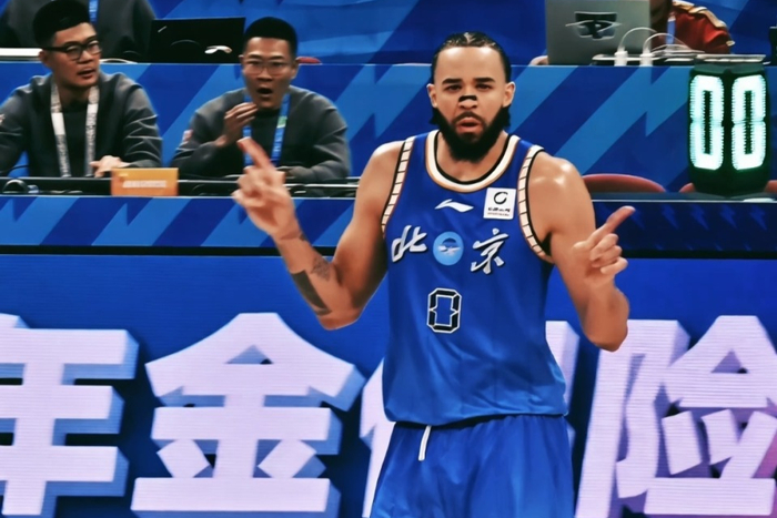 开云下载-北京送四川24连败！周琦4中4砍11+7 麦基首秀12+6+3低开高走秀暴扣|卡迪姆赛|方硕|贝利|陈盈骏|贾维尔-麦基_新浪体育_新浪新闻